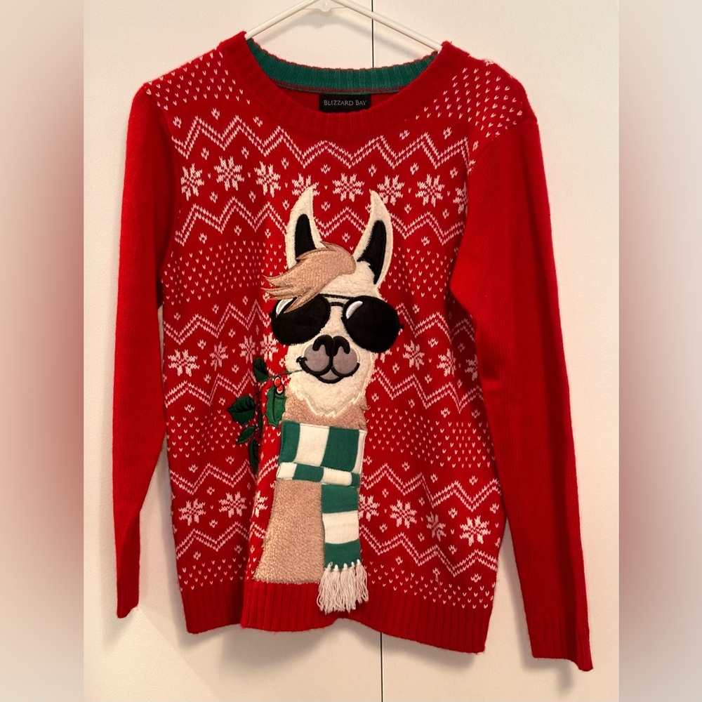Ugly Christmas Sweater Red Llama Sweater with Snowflake Pattern. Size L 14/16